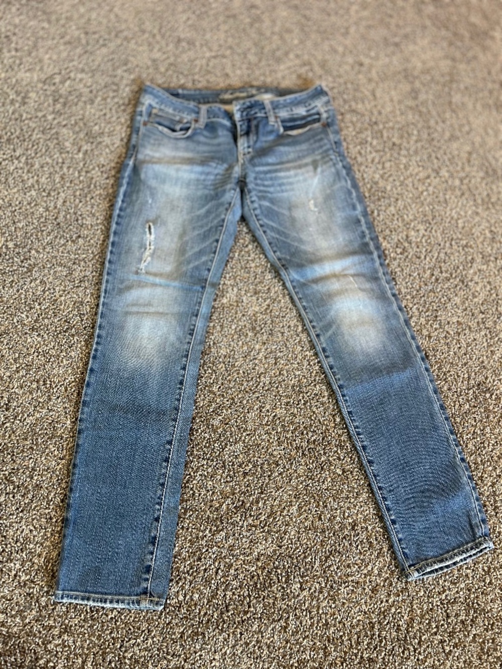 American Eagle skinny jeans